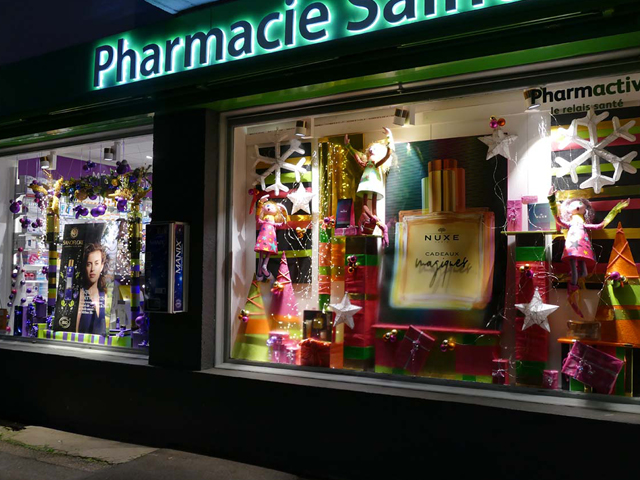 Vitrine-de-Noel-en-pharmacie-13 5 conseils pour mettre en place une Vitrine de Noël en pharmacie efficace Vitrine de Noel en pharmacie 13