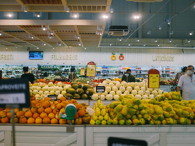 Les-chiffres-cles-du-retail-Juillet-Aout-2022-4 Les chiffres clés du retail - Juillet & Août 2022 Les chiffres cles du retail Juillet Aout 2022 4