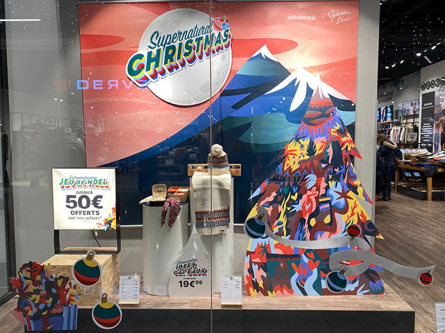 Vitrine-Noel-Temps-1-Bonobo Benchmark retail – Noël Temps 1 - 2022 Vitrine Noel Temps 1 Bonobo 1