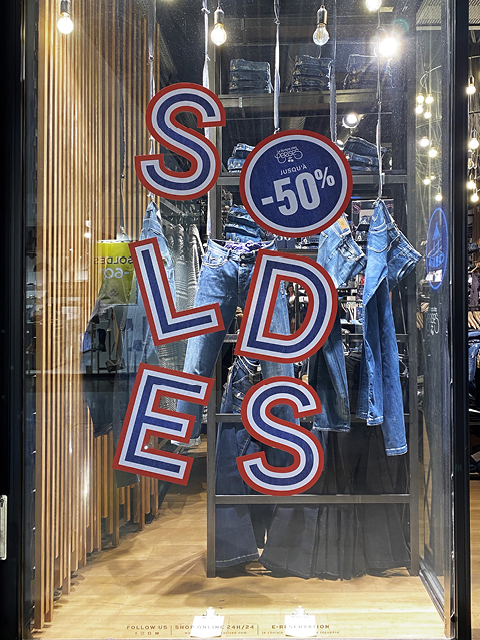 Vitrine Soldes d'hiver 2023