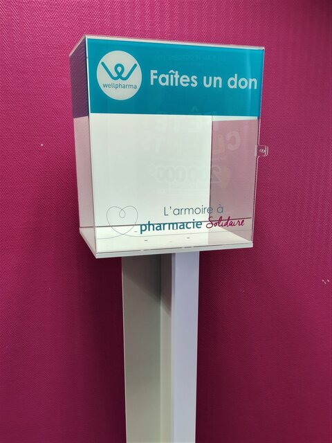 Armoire solidaire Wellpharma - Présentoir en pharmacie